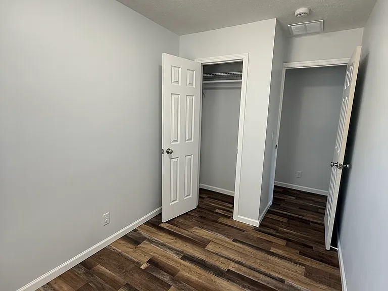 3804 Valley St — Photo 11