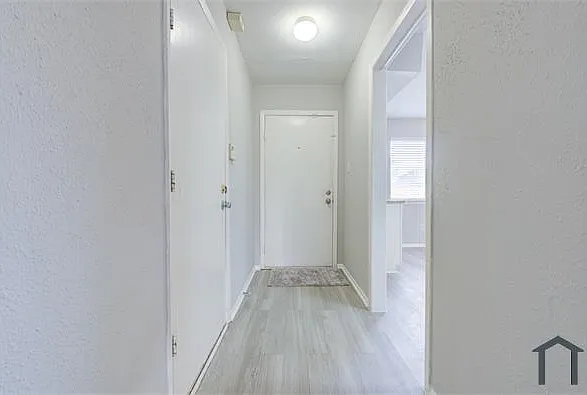 20135 Telegraph Square Ln — Photo 3