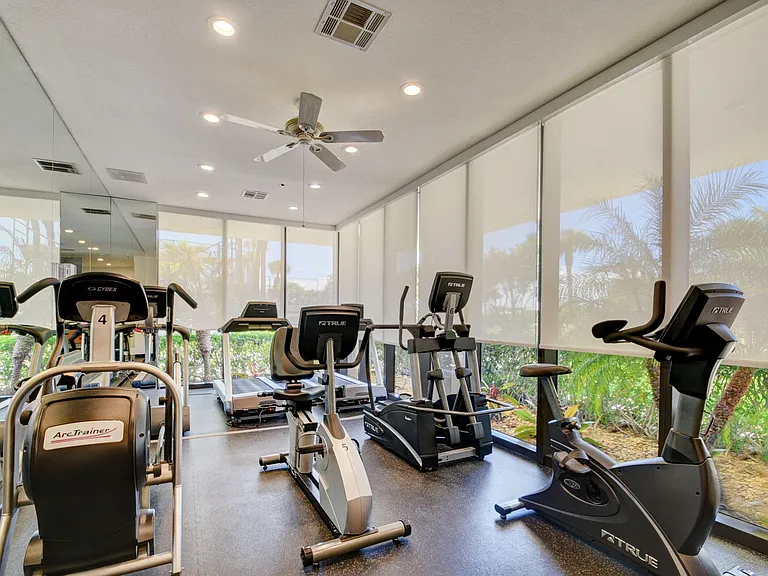 5510 N Ocean Dr #2C — Photo 36