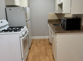 560 Lafayette
