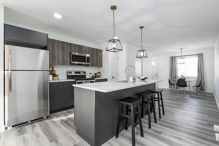 Building Photo - 583 Cote St #1