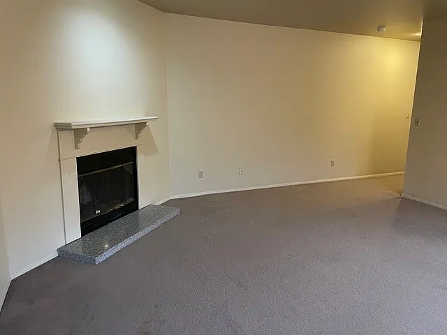 8509 Greenwood Ave N #10 — Photo 3