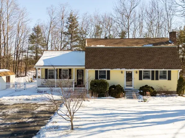 18 Broadcrest Lane, Nashua, NH 03063