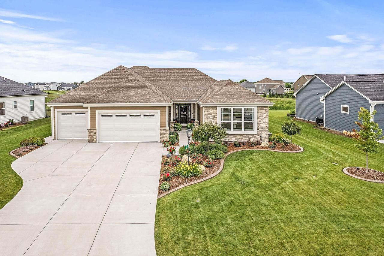 3049 Mendota DRIVE, Summit, WI 53066 Zillow