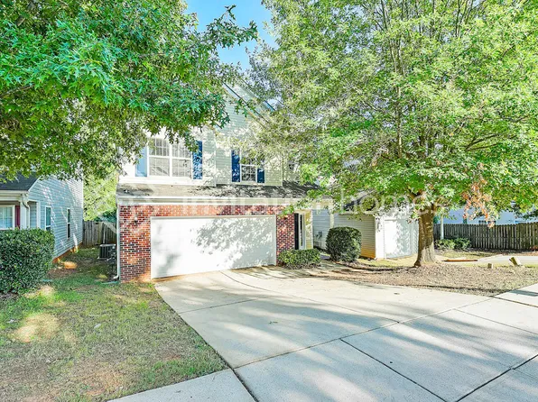 2445 Reid Oaks Dr, Charlotte, NC 28208