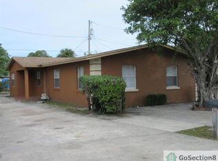 720 W 6th St, Riviera Beach, FL 33404