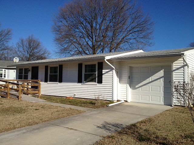 1st image of 1705 Cardinal Estate Ln