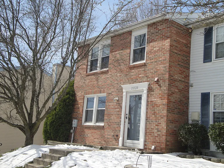 25528 Coltrane Dr — Photo 1