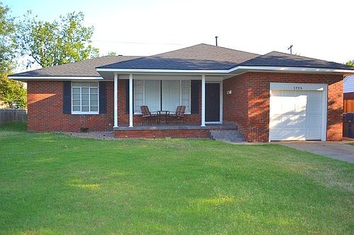 1st image of 1724 Churchill Way