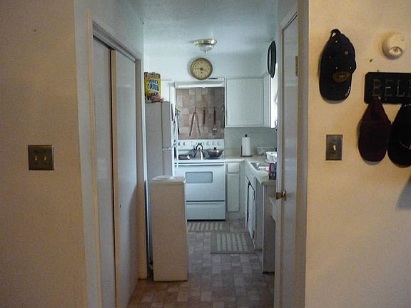 4th image of 6363 Ludington Dr
