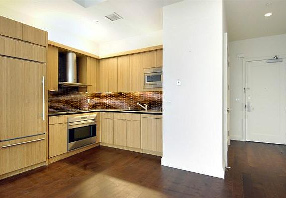 3rd image of 70 Little West St APT 3A