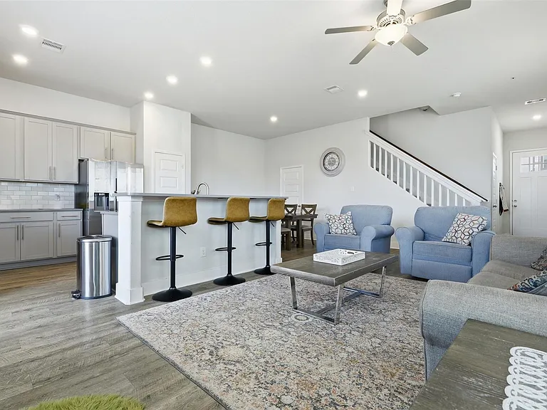 4429 Ibiza Ln — Photo 8