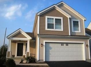 704 Sanville Dr, Lewis Center, OH