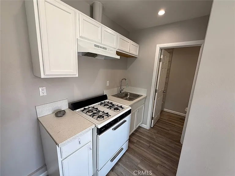 38232 Gunton Dr #B — Photo 10