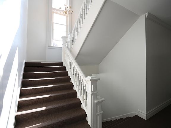 3rd image of 101 S Victory St APT 302