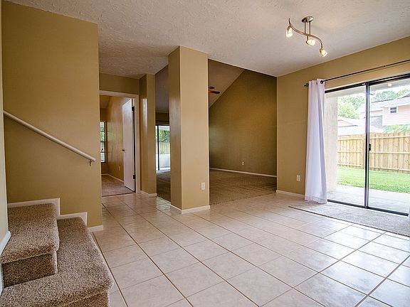 3rd image of 9501 Sundance Ct