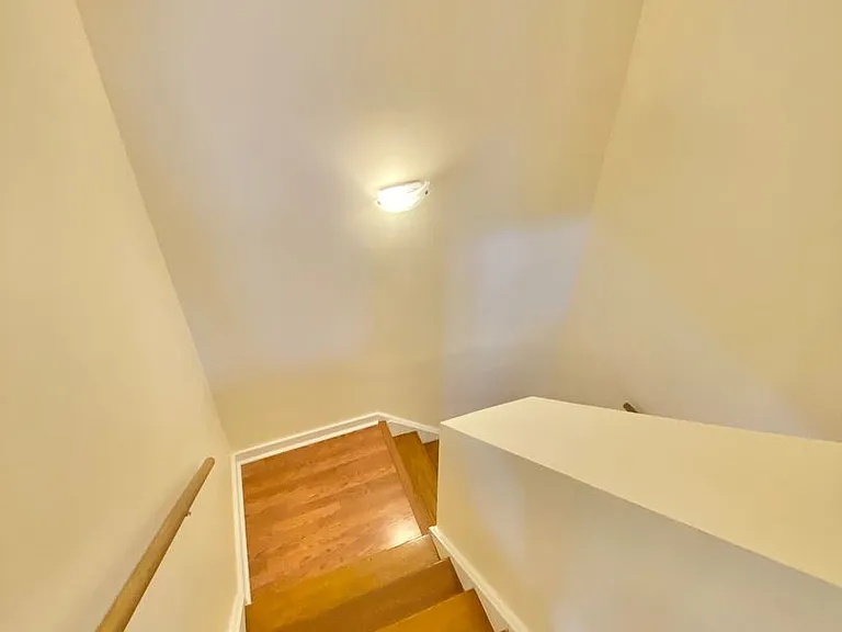 31 Volz St — Photo 24