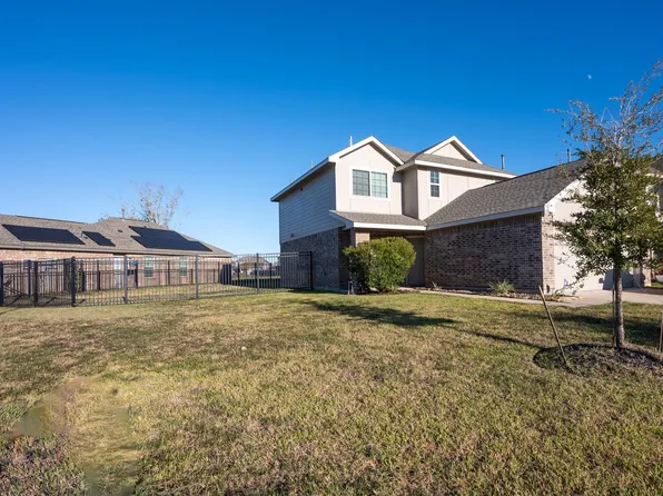 5403 Rosser Ruby Way, Brookshire, TX 77423
