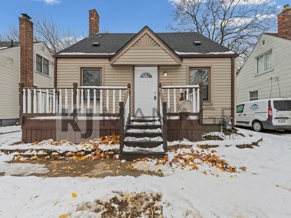 4172 Columbus St, Wayne, MI 48184