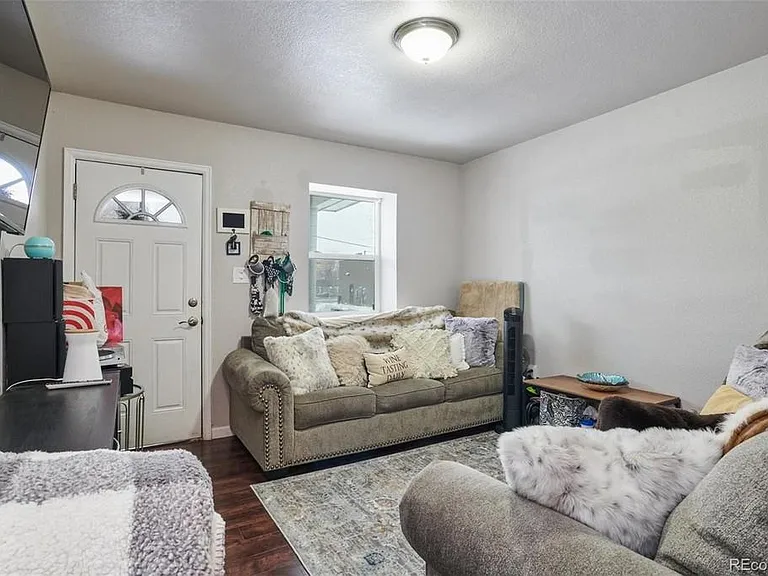 1517 King St — Photo 2