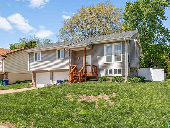 3rd image of 2612 Ponderosa Dr