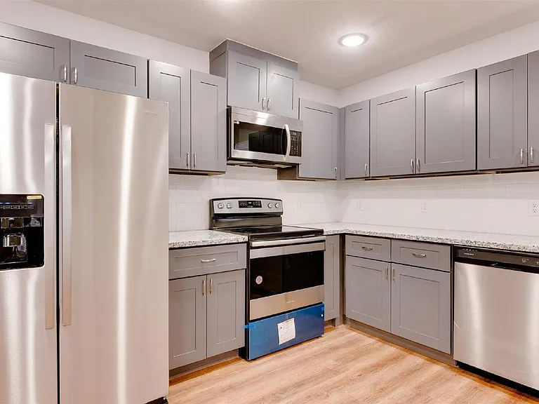 2702 Reid St #A — Photo 10