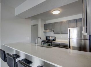 211 E John St #94Y1GCVQM, Champaign, IL 61820