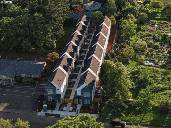 7063 SE 60th Ave, Portland, OR 97206