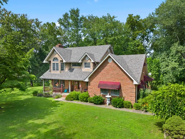 1130 Rainbow Dr, Portsmouth, OH 45662