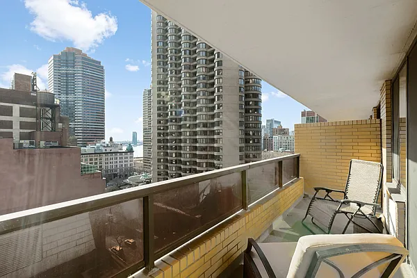 Sold by Nest Seekers International | media 15