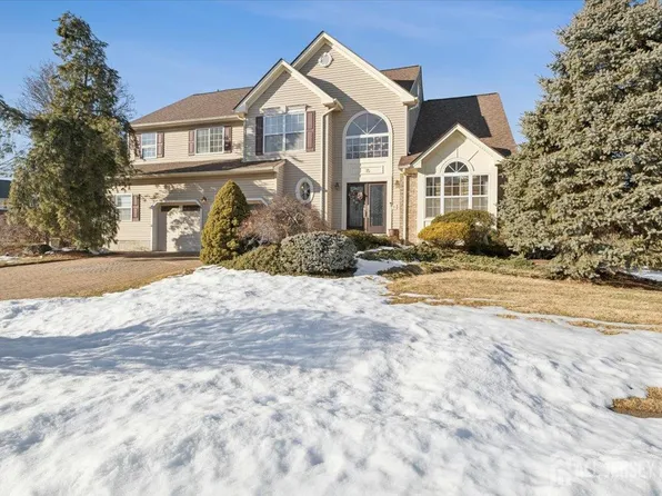 15 Congress Ln, South River, NJ 08882