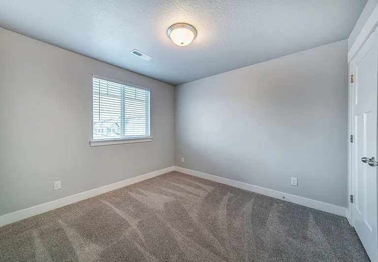 664 N Fall Creek Dr #MASTER ROOM — Photo 18