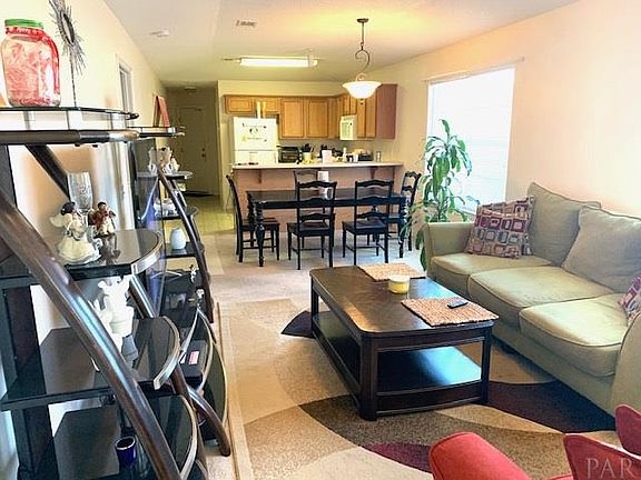 3rd image of 7869 Stonebrook Dr