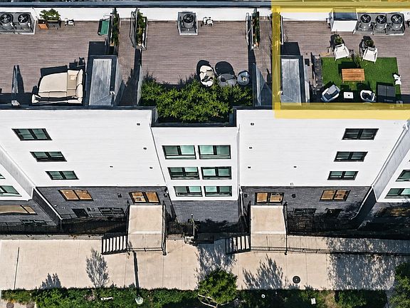 2nd image of 1102 Staples St NE #301