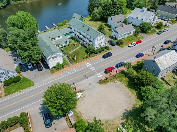 157 Main Street, Belgrade, ME 04918