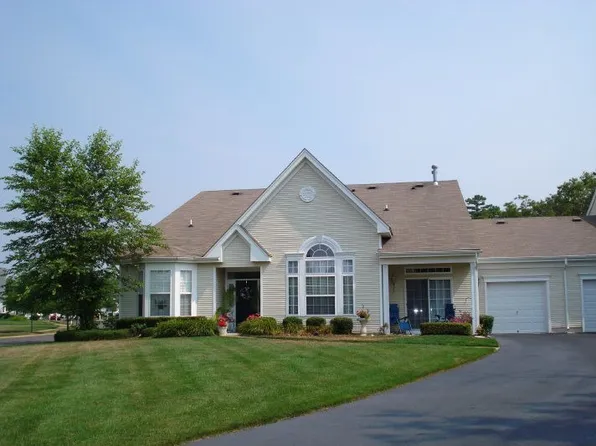 182 Southampton Dr #11, Galloway, NJ 08205