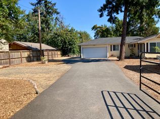 920 W Park St #A, Grants Pass, OR 97527