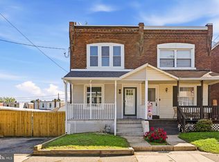 1015 McClenahan Ter, Marcus Hook, PA 19061