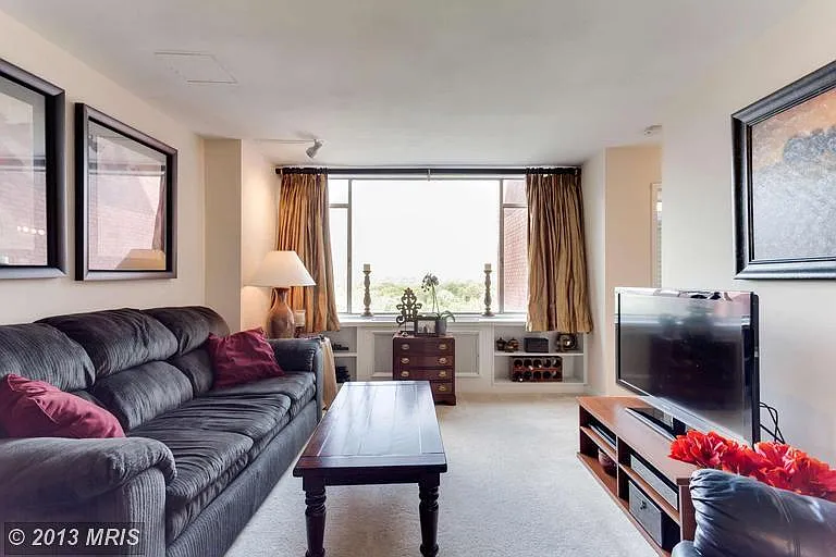 1021 Arlington Blvd #1129 — Photo 4