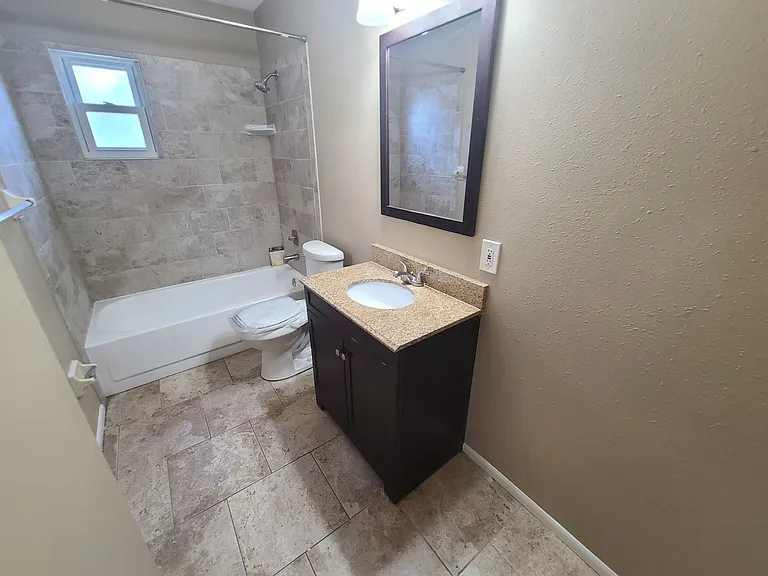 4141 Fargo St N — Photo 17