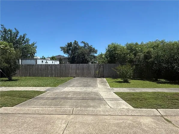 1113 Shirley Dr, Metairie, LA 70001