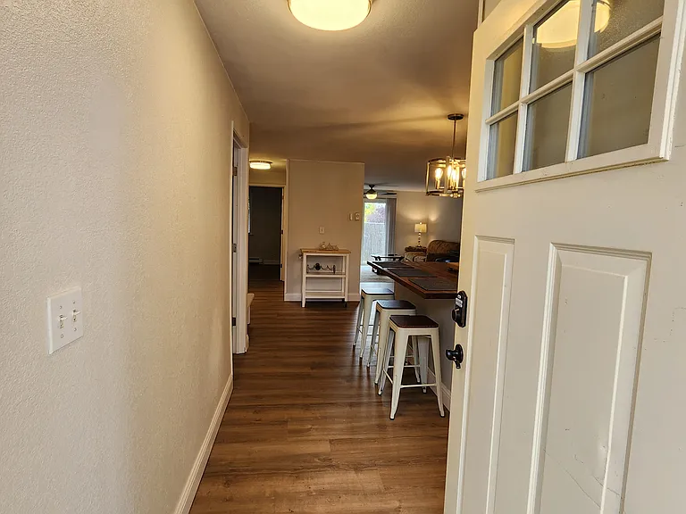 727 Rocky Road Dr — Photo 15