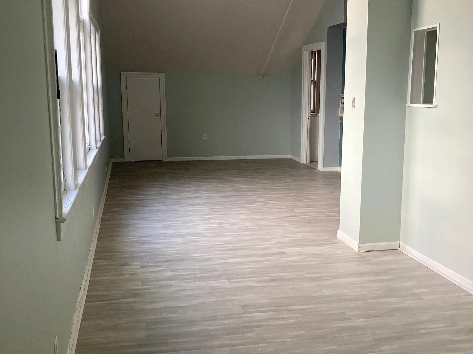 140 Highland Ave — Photo 3