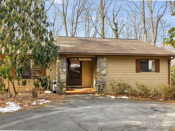 1144 Dogwood Dr, Maggie Valley, NC 28751
