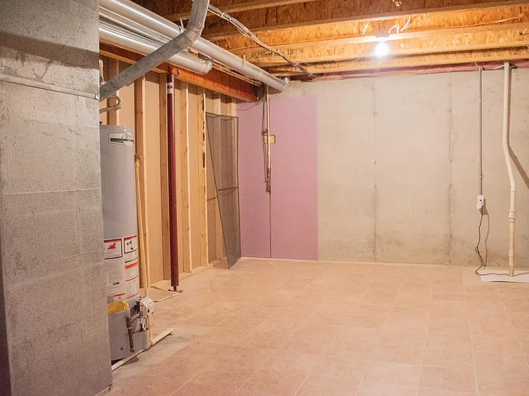 10705 Elkington Ln — Photo 24