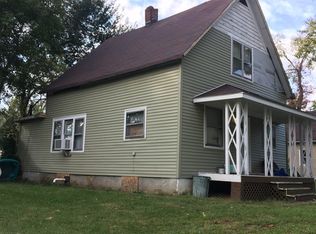 975 W View St, Decatur, IL 62522