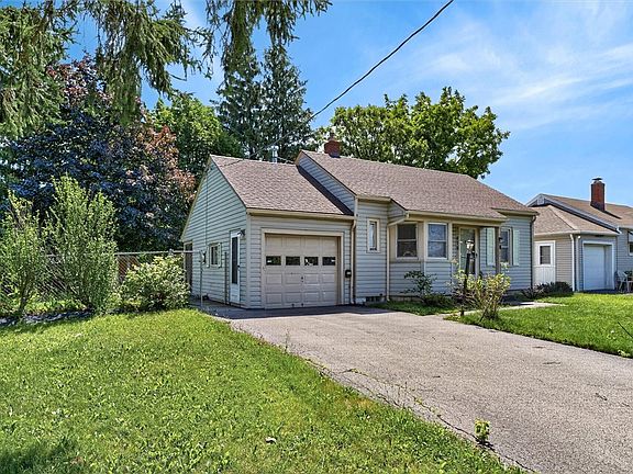 2nd image of 478 La Grange Ave