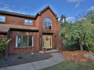 1775 Maplewood Ln, Allentown, PA 18103