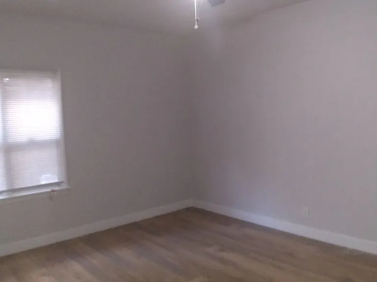 2646 Vineyard Ave #2 — Photo 9