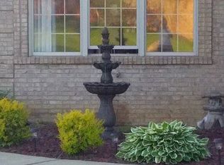 3073 Cobblers Crossing Rd, New Albany, IN 47150